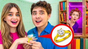 Мама Следит за Мной из Секретной комнаты !