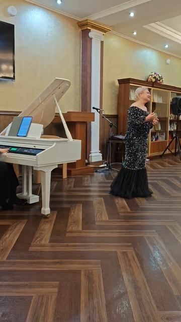 С. Рахманинов. В молчаньи ночи тайной... /Ольга Тихомолова (конц.А.Горьева)