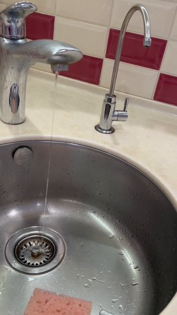 Почему в СССР говорили: кран капает — деньги утекают.