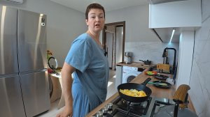 МРАЧНЫЕ мысли меня одолели! Боюсь из-за спины словить ДЕПРЕССИЮ! Как будем отмечать ГОДОВЩИНУ! Влог