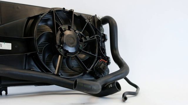 Радиатор охлаждения ВАЗ-2190/Datsun 2015- + рад.конд. с 1 эл. вент.и патрубками МКПП  Код: 18894