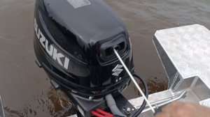 Лодочный мотор Сузуки df 9.9bs, первый запуск.