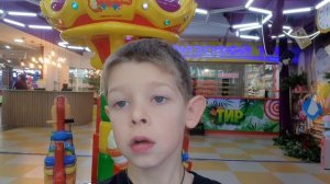 Мы в торговом центре В центре третья часть