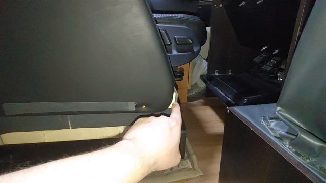 Сделал правый подлокотник для кокпита