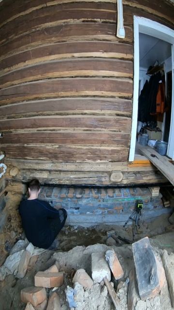 Опускаю полы в старом доме  #ремонт #стройка #вседляремонта #ремонтвдоме #рекомендации #реки #топ