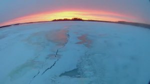 Рыбалка в метель.Ловля окуня на балансир и мормышку.