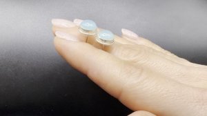 Пусеты с голубым халцедоном Огранка кабошон Диаметр 8 мм Серебро 925 пробы ХАЛ003