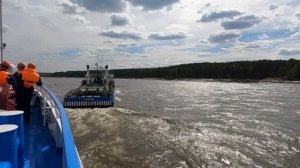 Проходим Казачинский порог, река Енисей май 2024г.