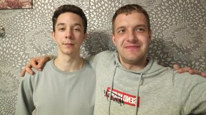 Встреча с братом в Курске. Небольшая прогулка, обзор квартиры Гриши, разговоры на кухне.