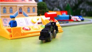 Поезда! Детская огромная железная дорога! Давай играть вместе! #47