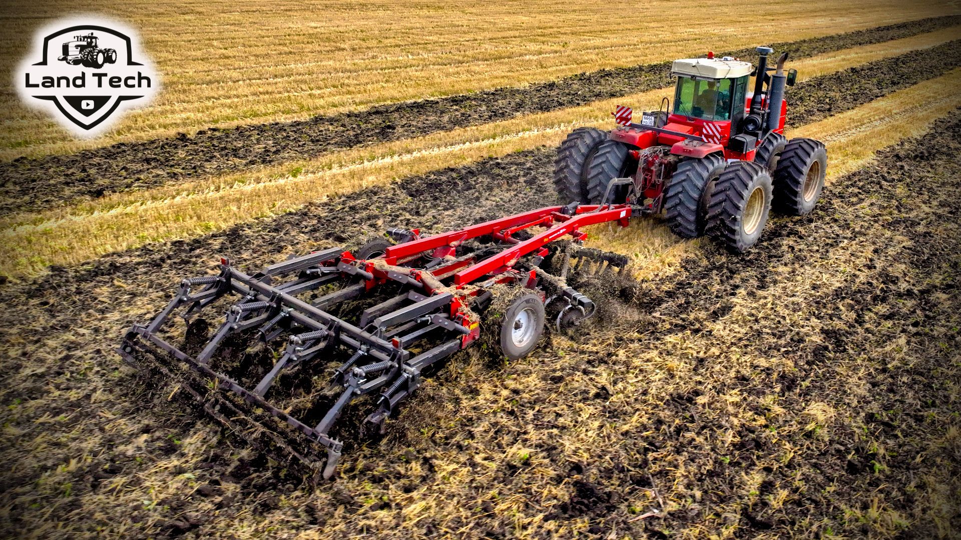 Обработка поля на глубину 40 см - Трактор Ростсельмаш 2375 и EcoloTiger 535