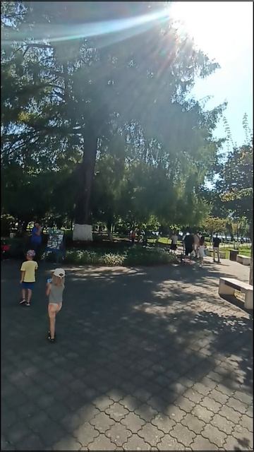 Парк 06 мая в Батуми (край Аджария, Грузия) 17.07.2025