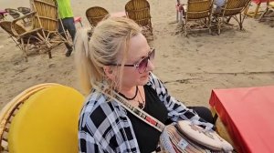 Парфюмер Рамакришна подарил мне духи. Прощальная вечеринка на берегу, Лена и Лёша улетают домой.