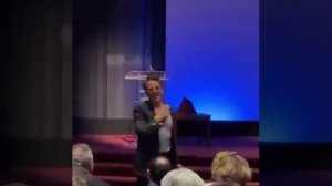 Роберт Дауни младший реагирует на фаната, который назвал его Доктором Думом!