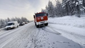 Снегопад / Примерзли тормоза / Коробка в аварии на севере