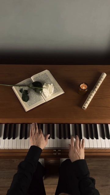 Valse✨ #aesthetic #piano #darkacademia смотреть онлайн