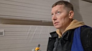 РАБОТАЮ НА СКЛАДЕ ГРУЗЧИКОМ ОПЛАТА ЗА 12 ЧАСОВ