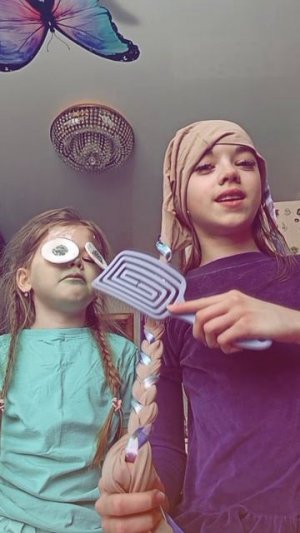 Рапунцель с хамелеоном