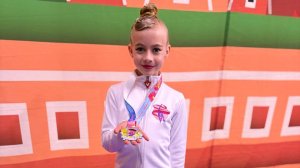 Выступление с мячом и обручем тц Флотилия г.Москва