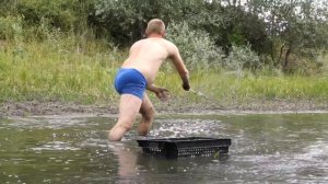 Рыбалка в луже полной рыбы!!!!