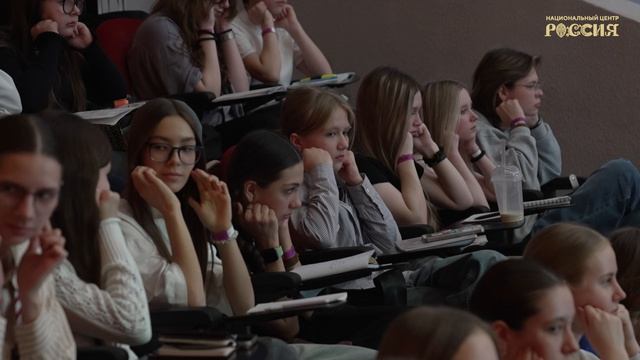 Тренер по ораторскому мастерству о навыках, которые пригодятся в жизни