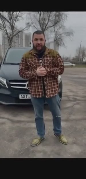 Обзор Мерседес V-класс, 2021г.  Дооснащение электроприводом сдвижной двери и капитанскими сиденьями.