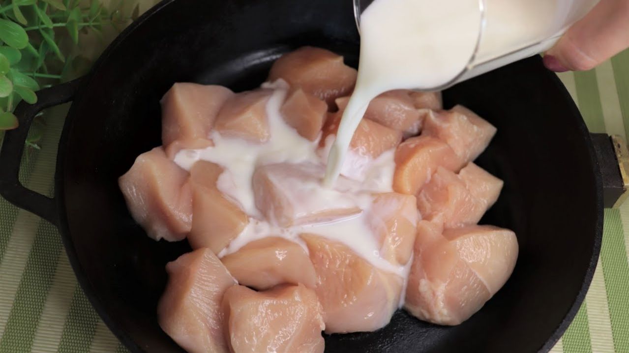 Теперь куриную грудку готовлю только так! Очень просто и сочно! Результат потрясающий!