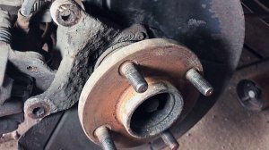 Жесть на СТО. Будни в гараже#38.Заклинило колесо Форд. Уставший Китаец...