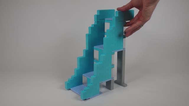 Я построил гидроэлектростанцию из конструктора LEGO! I Built a LEGO Hydroelectric Dam! смотреть онлайн