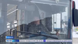 Грубит и проезжает остановку: кемеровчане недовольны водителем автобуса №100