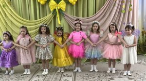 8 марта в подготовительной группе "Юнга"