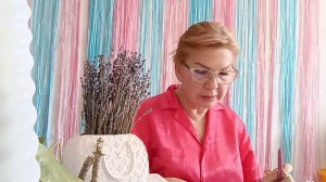 От всего происходящего хочется залезть на потолок !!!!