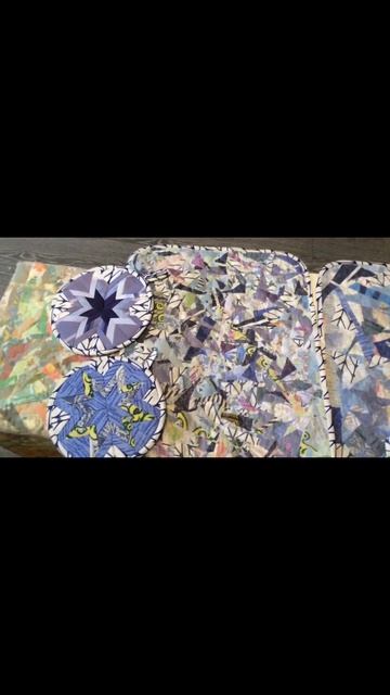 Новогодние прихватки, подставки под горячее и коврики для сушки посуды.