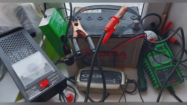 Опытный образец Анализатора Аккумуляторных Батарей. Модель "ALEX-MAX PRO".👌😉👍 
Скоро в продаже...