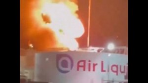 В Техасе после взрыва загорелся крупнейший НПЗ