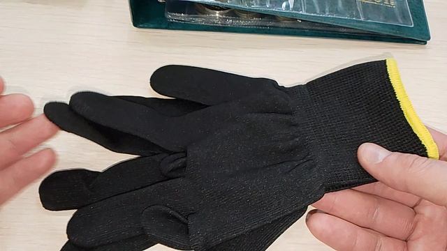 Что в первую очередь пригодится начинающему коллекционеру монет?