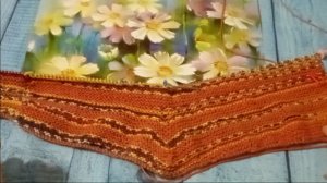 Оранжевая неделя. СП "Радуга". Носки платочной вязкой укороченными рядами.