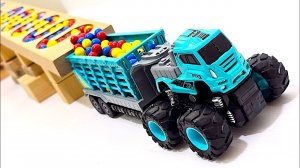 Мультики для детей и малышей. Грузим разноцветные шарики в  машинки.