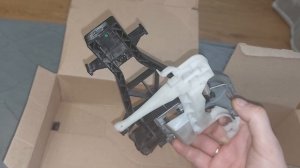 Фольксваген Т6. Кронштейн сдвижной двери. Деталь (14.03.2026)