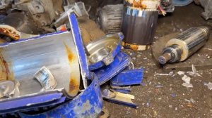 Алюминиевые банки перерабатывают в кабеля.