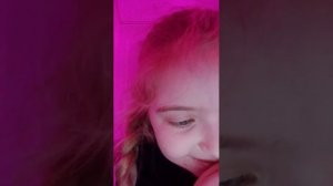 игра с Алисой угадай персонажа