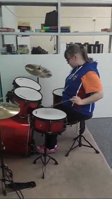 Мое знакомство с барабанами.🥁🥁🥁🥁🥁