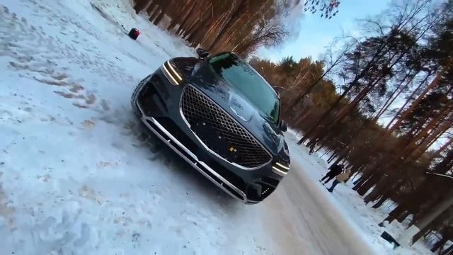 Genesis GV70 2.2 Дизель 2WD