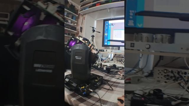 Внутреннее устройство и работа световой головы. Полная версия.