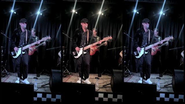 НЕЙРОНЫ - Невидимый магнит (Live, кафе Пушкарёв)