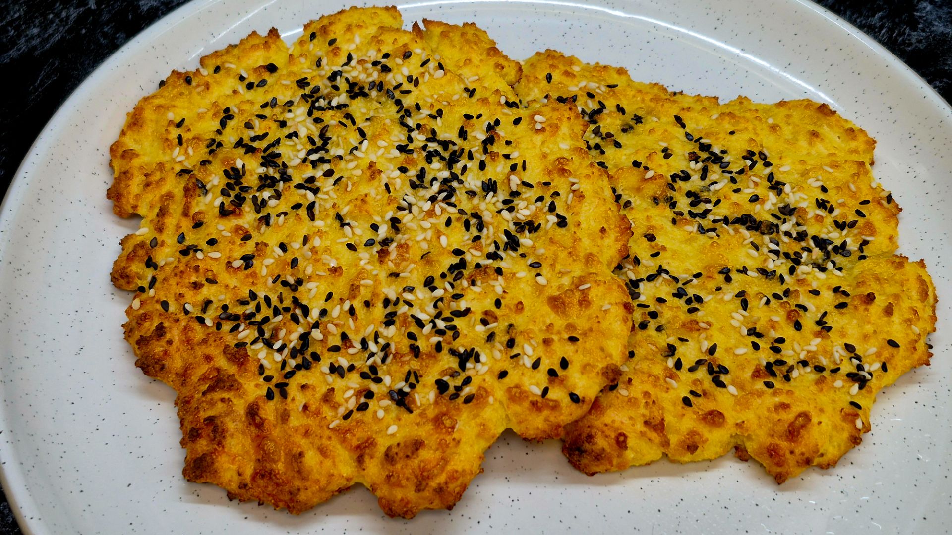 Лепешки творожно-сырные в духовке к завтраку