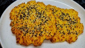 Лепешки творожно-сырные в духовке к завтраку