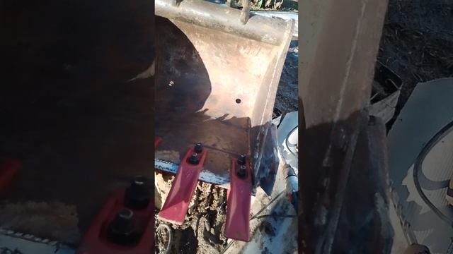 ремонт ковша мини-эксковатора