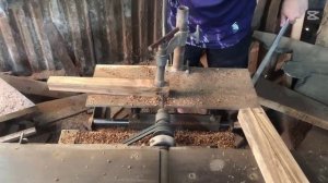 Преображение выброшенной древесины с помощью эпоксидной смолы