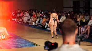 Claudia Martinez · @claudiao1o